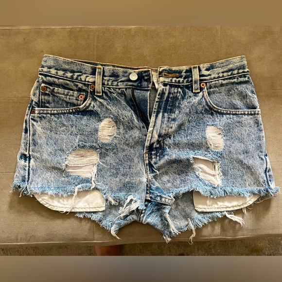 Vintage Levi’s Regular 505 Jean shorts - Picture 1 of 4